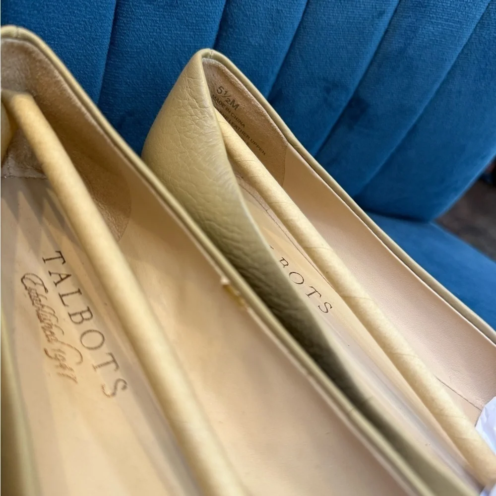 Talbots Studded Ballet Flats Beige Tan Size 5.5 New